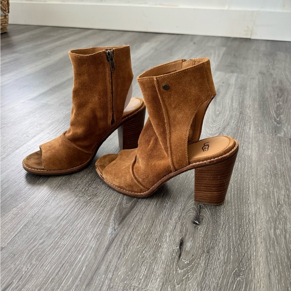 UGG ⭐️ Valencia Peep Toe Bootie - Picture 2 of 9